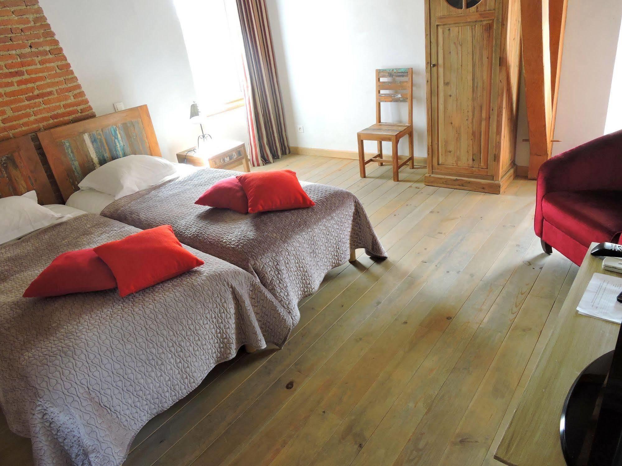 Le Manoir Du Pas Jahan Couëron Exteriör bild