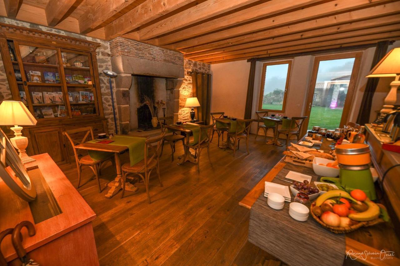 Le Manoir Du Pas Jahan Couëron Exteriör bild